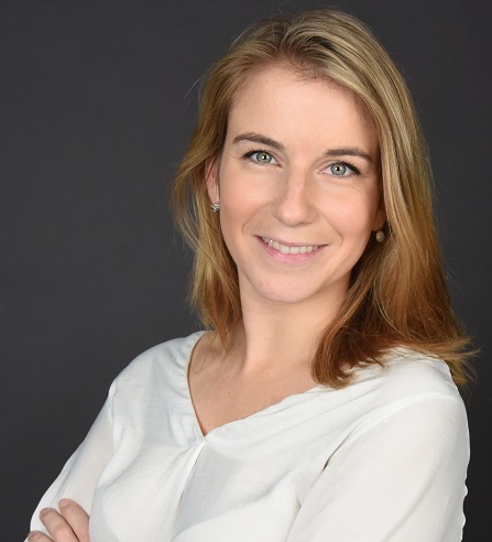 LAURA GILES ÁLVAREZ